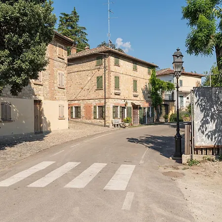 Tatil Evi Holiday Home In Ca' De' Grimaldi With Garden, Cleaning Included Castellarano